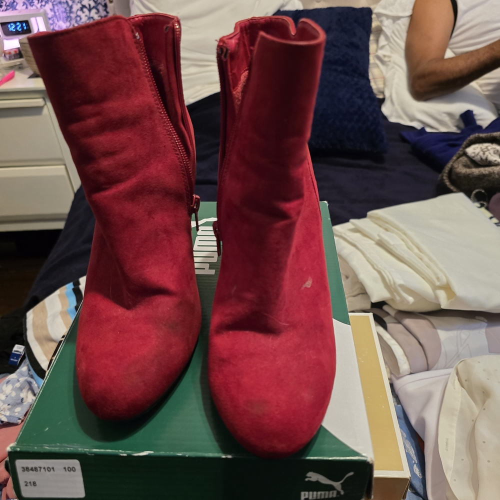 Fox Women's Vibrant Red Ankle Booties